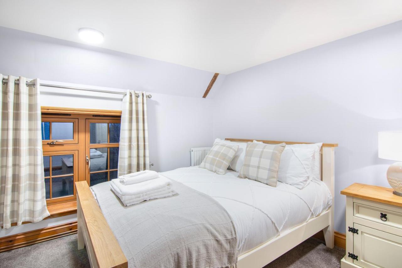 The Roost Group - The Coach House - Hot Tub Villa Gravesend Esterno foto