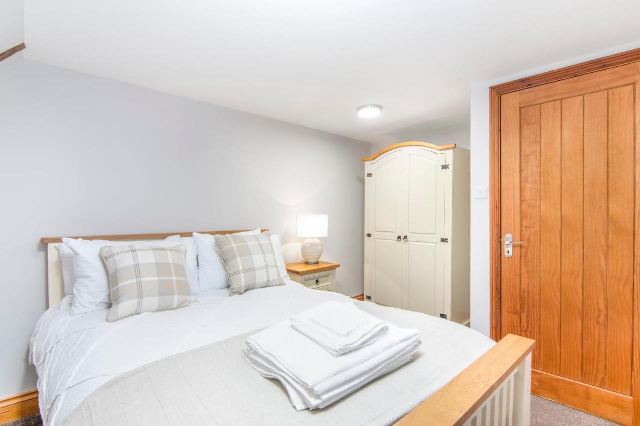 The Roost Group - The Coach House - Hot Tub Villa Gravesend Esterno foto