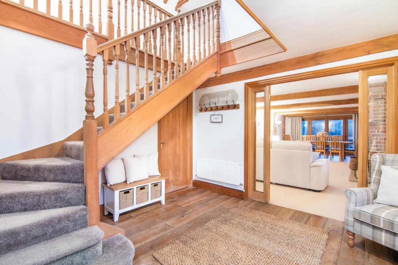 The Roost Group - The Coach House - Hot Tub Villa Gravesend Esterno foto