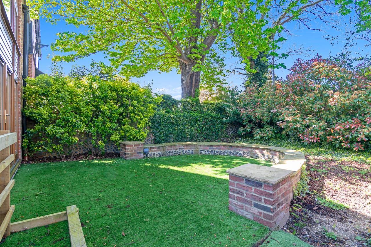 The Roost Group - The Coach House - Hot Tub Villa Gravesend Esterno foto
